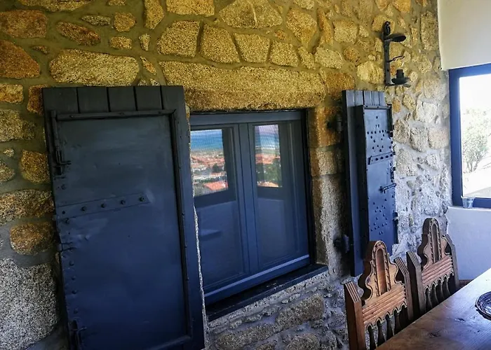 펜션 Casa Colmeia 에스포센데