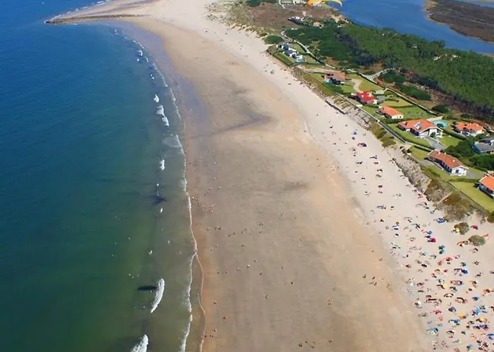 Casa Colmeia 펜션 *